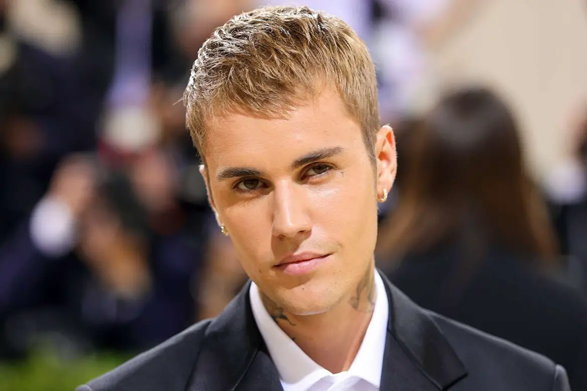 Justin Bieber Parts with Lou Taylor, Hires Johnny Depp’s Financial Advisor ArticlePure