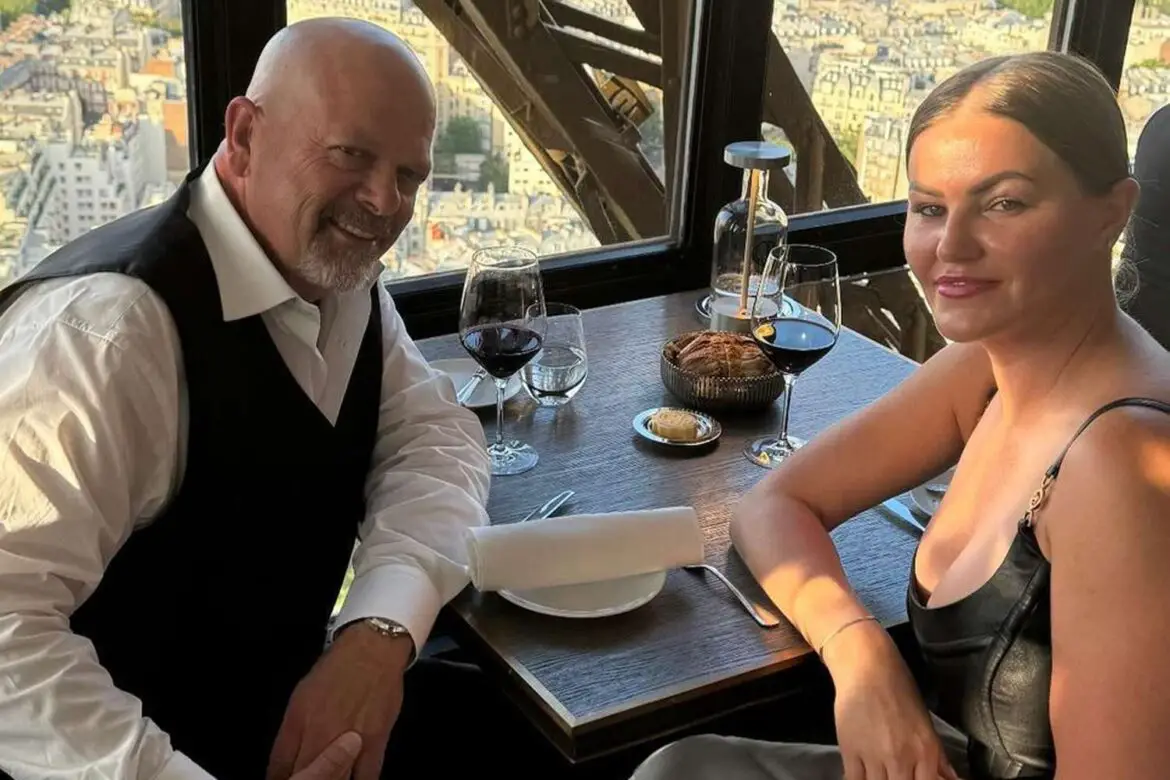 ‘Pawn Stars’ Rick Harrison Is Dating Nurse Angie Polushkin: Photos ArticlePure