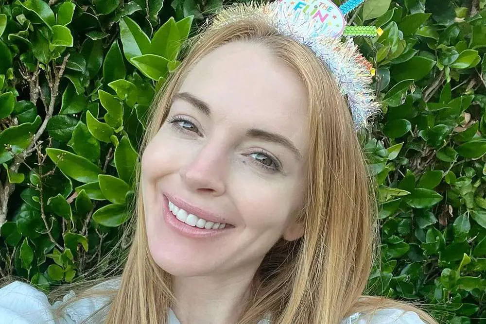 Lindsay Lohan Celebrates 38th Birthday with Selfie ArticlePure