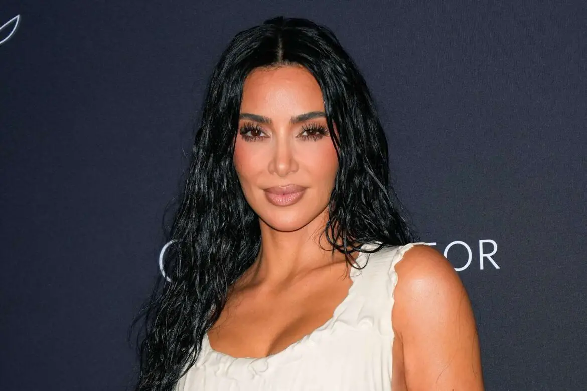 Kim Kardashian Shares Post About Moms Who ‘Struggle’ with Kids’ ‘Learning Difference’ ArticlePure