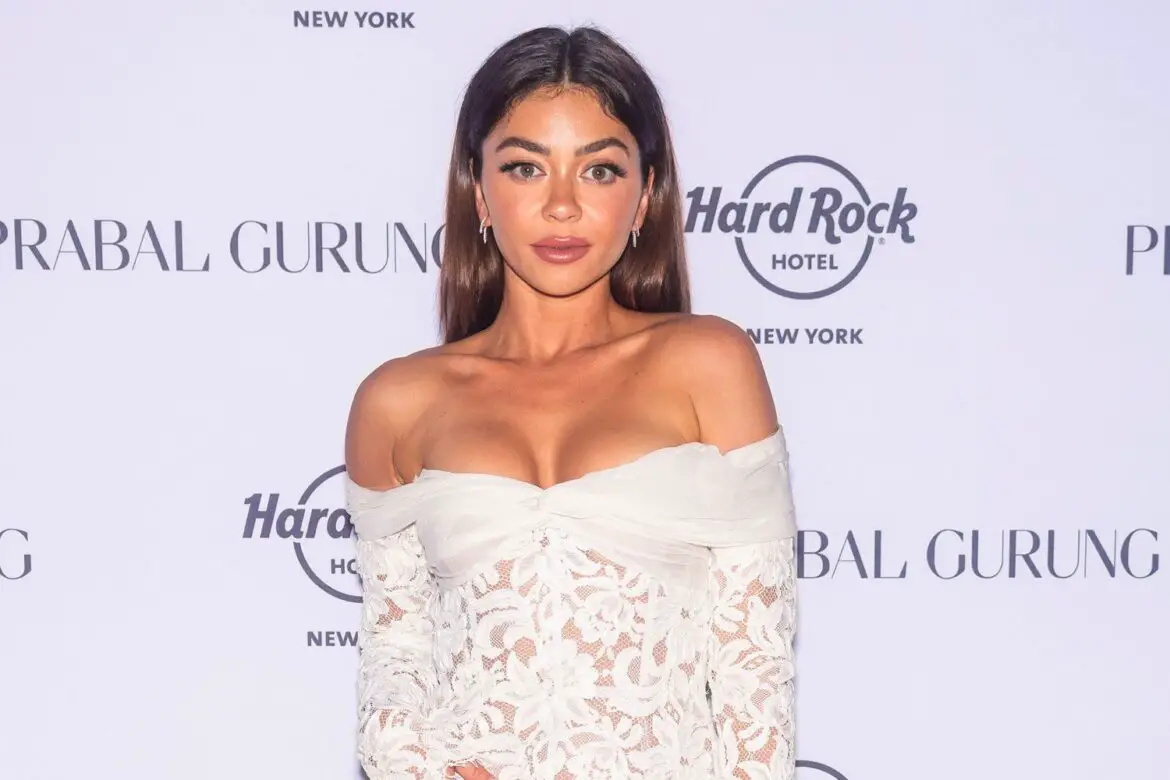 Sarah Hyland Gives Rare Insight Into Surviving Abusive Relationship ArticlePure