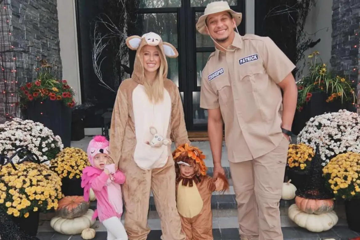 See Brittany and Patrick Mahomes’ Adorable Family Zoo Animal Costumes ArticlePure