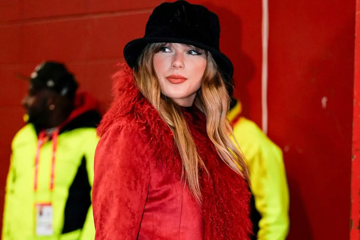 See Photos of Taylor Swift, Nick Cannon and More ArticlePure