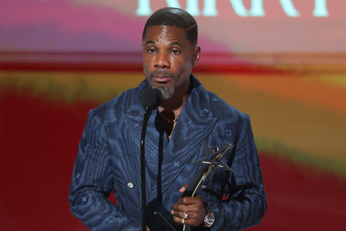 Kirk Franklin Praises Wife While Accepting Ultimate Icon Honor at 2025 BET Awards ArticlePure