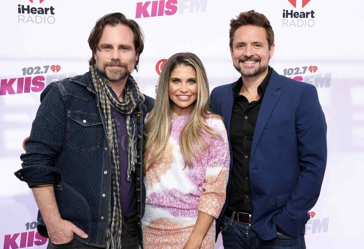 ‘Boy Meets World’ Costars Criticize Show’s Valentine’s Day Episode ArticlePure