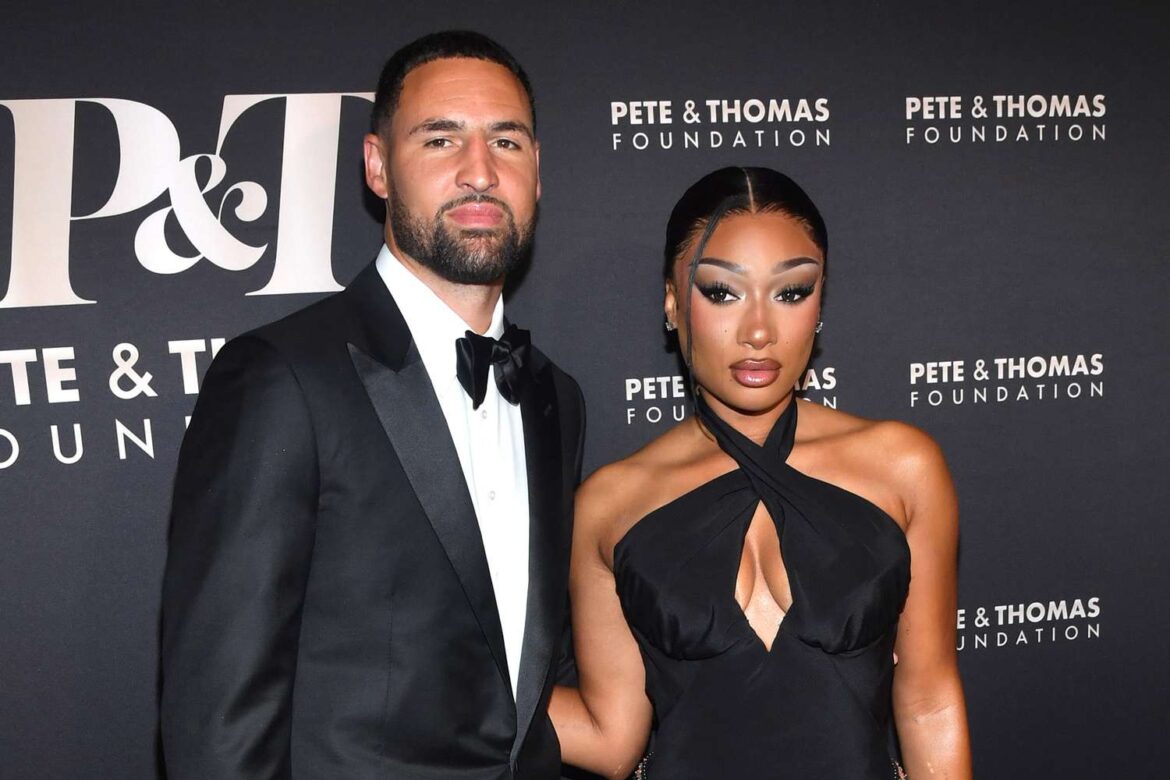 Megan Thee Stallion and Klay Thompson Have Moment of PDA in the Dugout ArticlePure